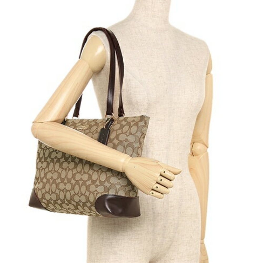 👜VINTAGE 👜 COACH Zip Top Tote in Signature Jacquard Khaki/Brown